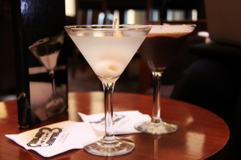 brasserie-POURCIEUX-min_martini_bar_lychee_chocolate_alcohol_liquor_happy_hour_happy-910161